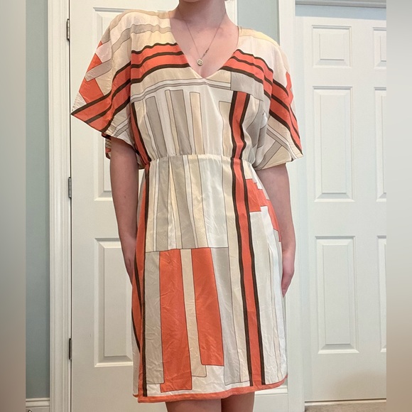 Alice + Olivia Dresses & Skirts - Alice + Olivia silk dress! Size XS but could definitely fit a size S or even M.